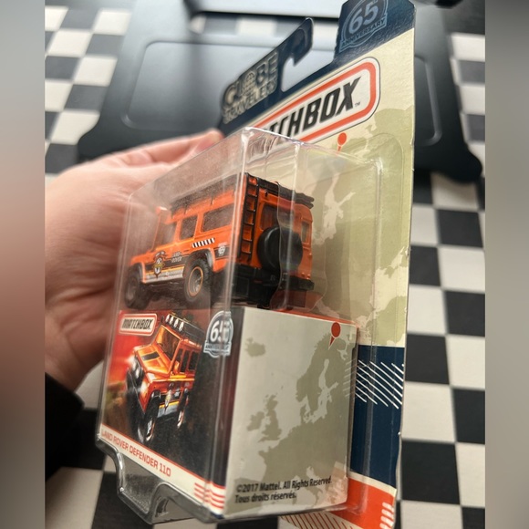 Land Rover Defender Matchbox - Picture 3 of 4